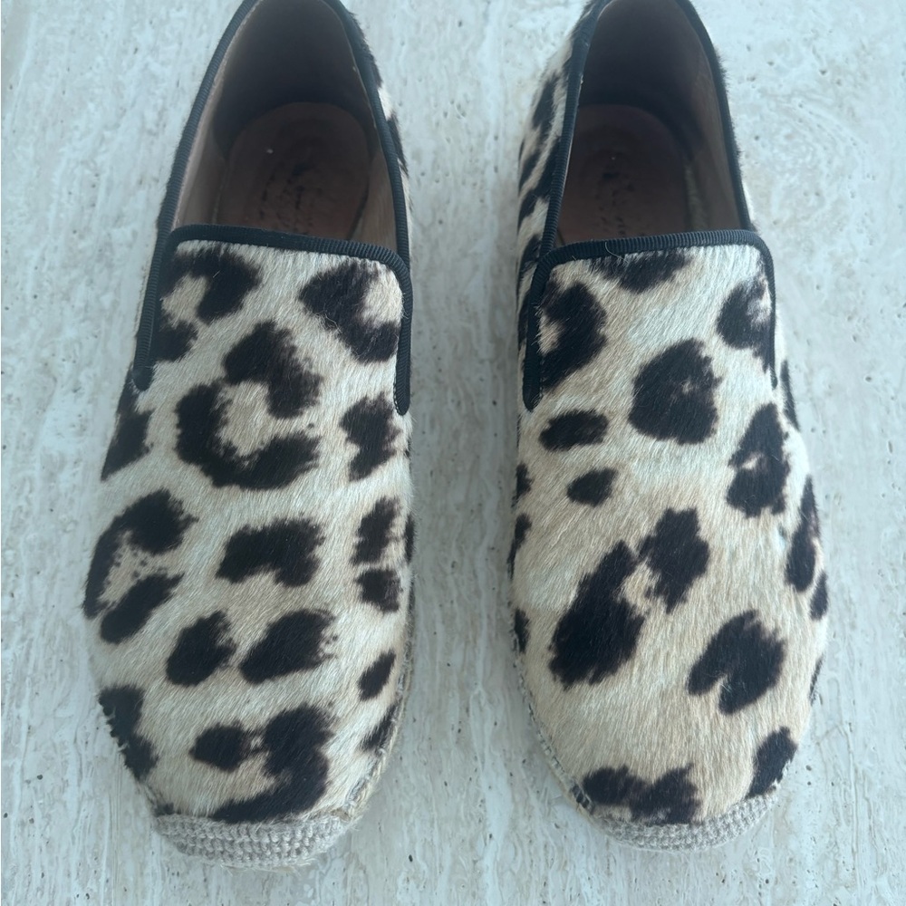 Leopard Print Slip-On Shoes